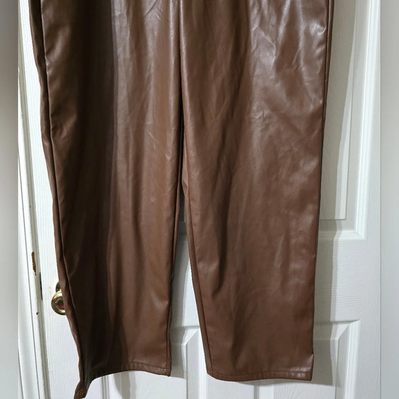 NWOT Madden NYC Brown Faux Leather Straight-Leg Pants, Relaxed Fit, Size 17. - Picture 6 of 12